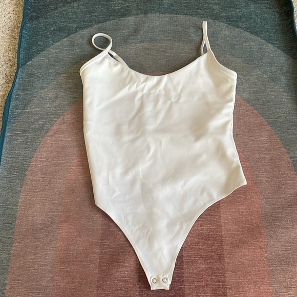 Good American White Sculpting Tank Bodysuit - Picture 9 of 13